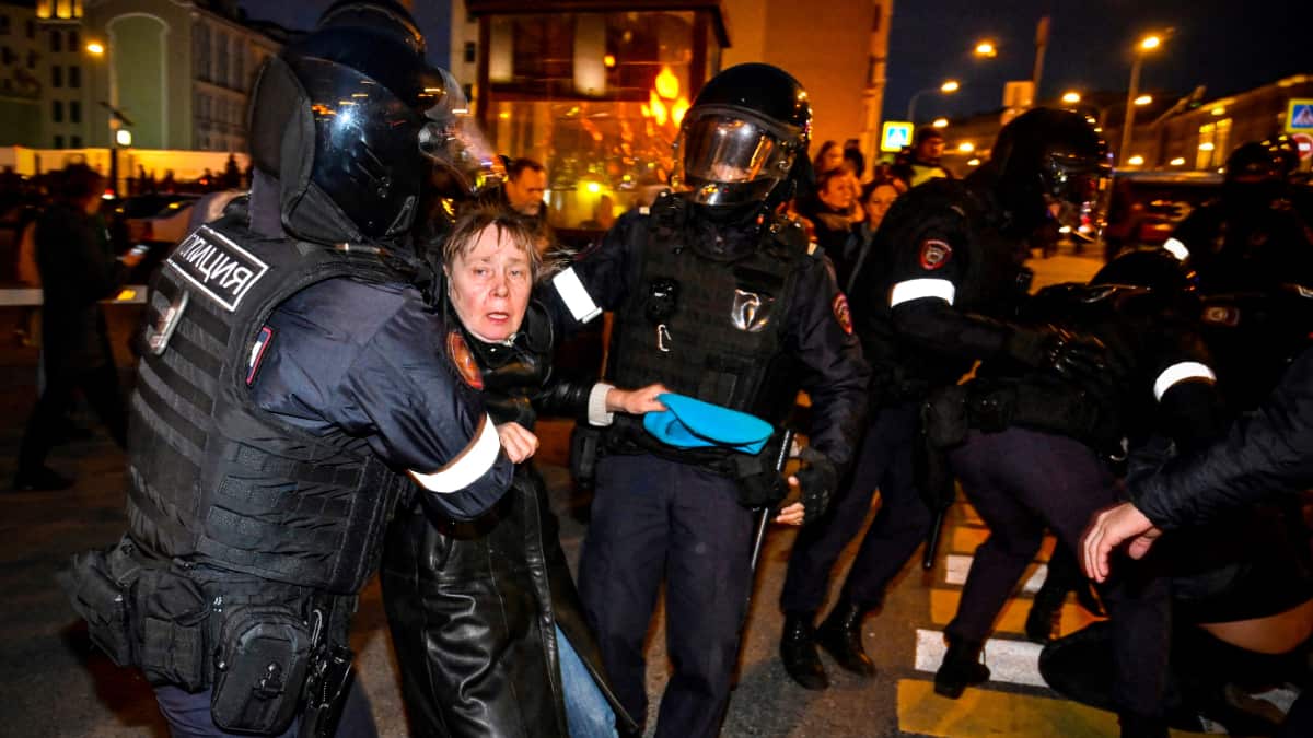 Rusia: 1300 detenidos por protestas contra Putin