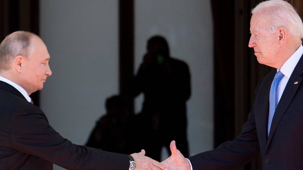 Rusia asegura que EE.UU. retorna al "sentido común" por diálogos sobre desarme nuclear