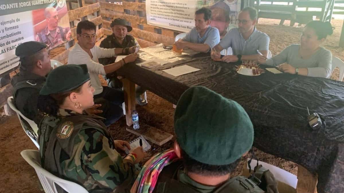 Disidencias se sumarían a la negociación con el ELN