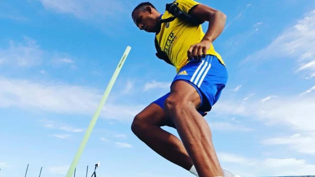 Sebastián Villa continuará en Boca Juniors, aseguró Jorge Bermúdez