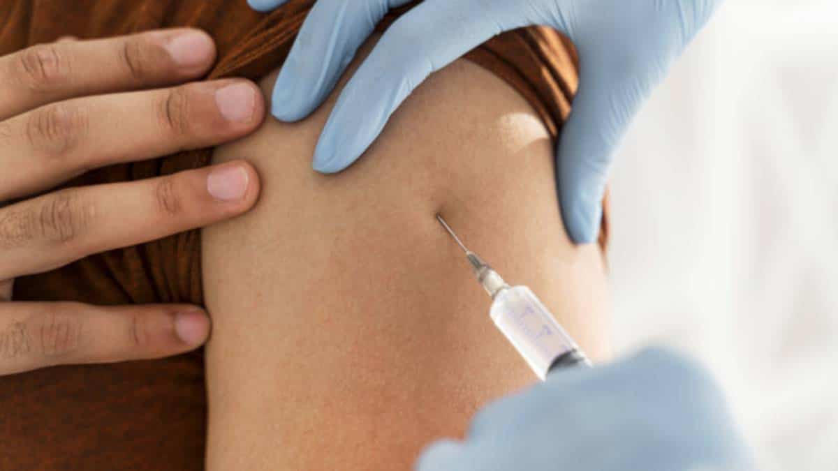 ¿Demora en recibir segunda dosis anticovid afecta la efectividad de la vacuna?