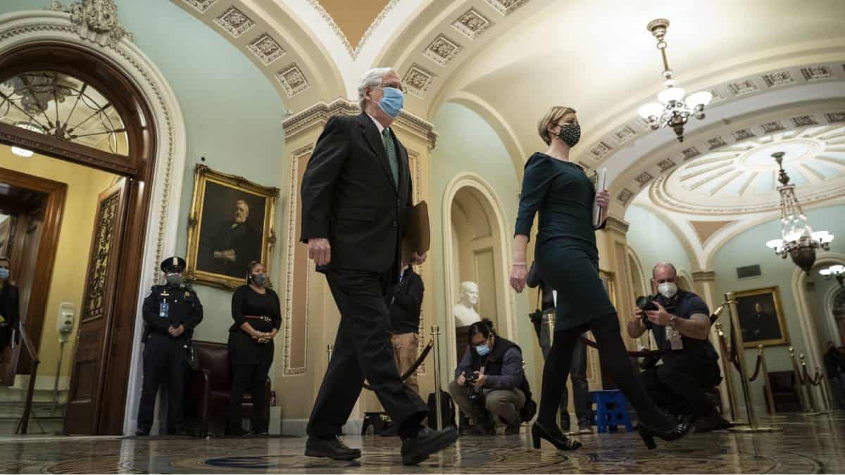 Senado de Estados Unidos avanza en juicio político a Trump