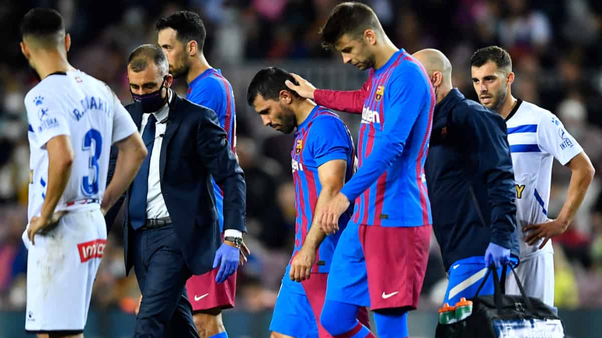 Sergio Agüero podría retirarse del fútbol por la arritmia cardiaca