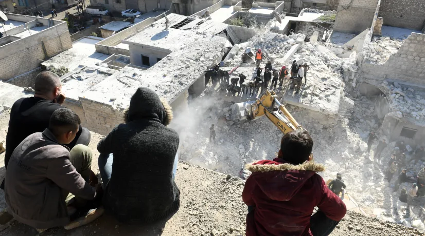 Foto: AFP Derrumbe de edificio en Siria dejó 16 personas muertas