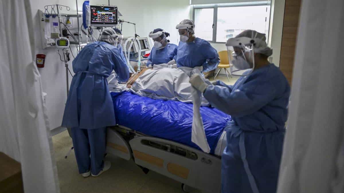 Foto: AFP Sobremortalidad causada por la pandemia es mayor que las muertes atribuidas a covid: OMS