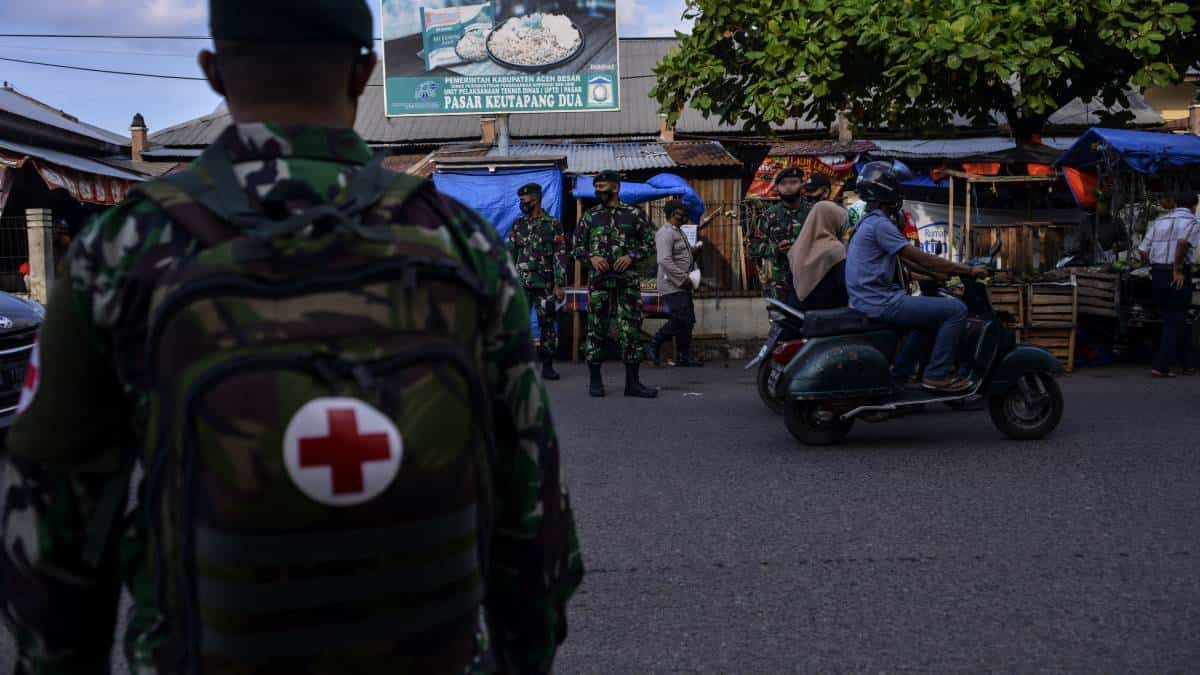 Foto: Chaideer Mahyuddin - AFP / Soldado indonesio