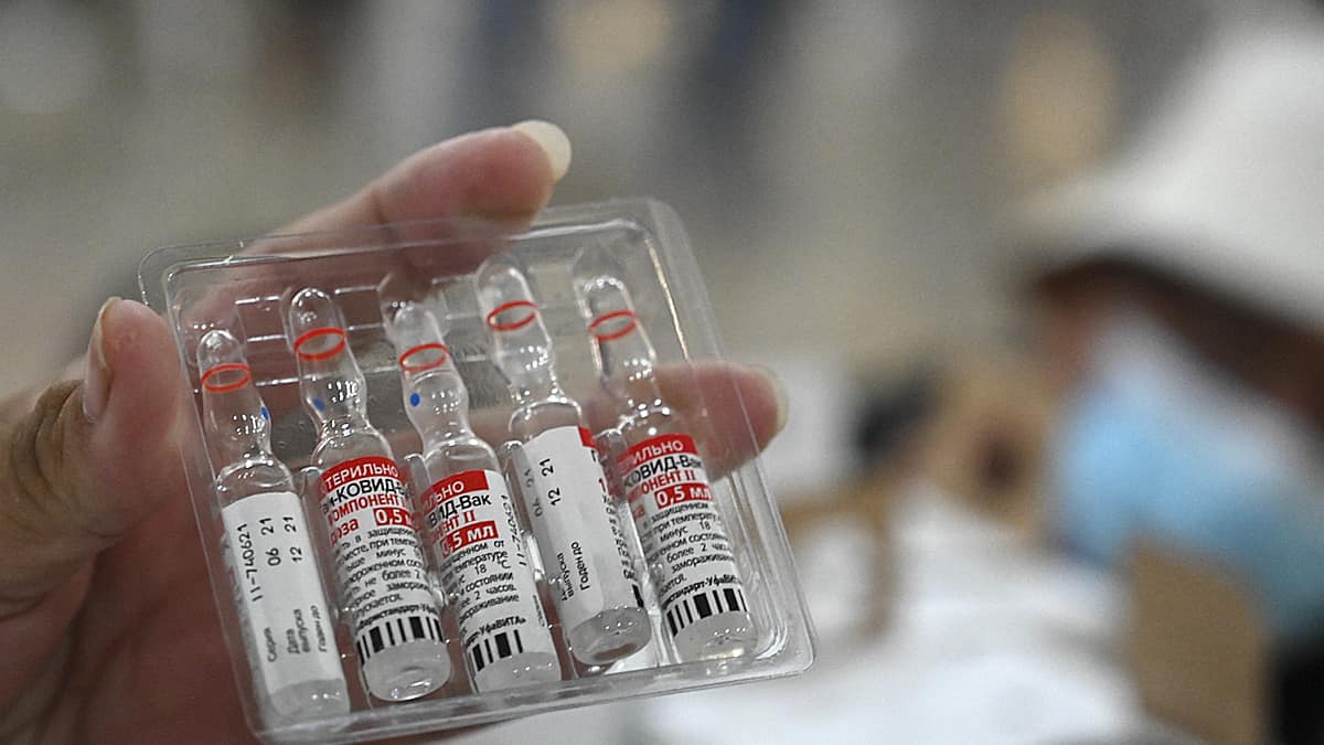 Laboratorio mexicano firma acuerdo con Rusia para producir la vacuna Sputnik V