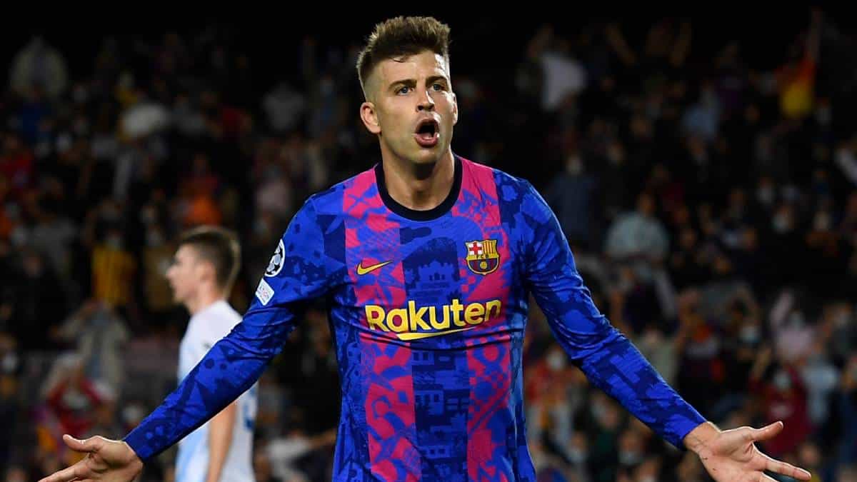 Gerard Piqué publicó foto de su salario en el FC Barcelona