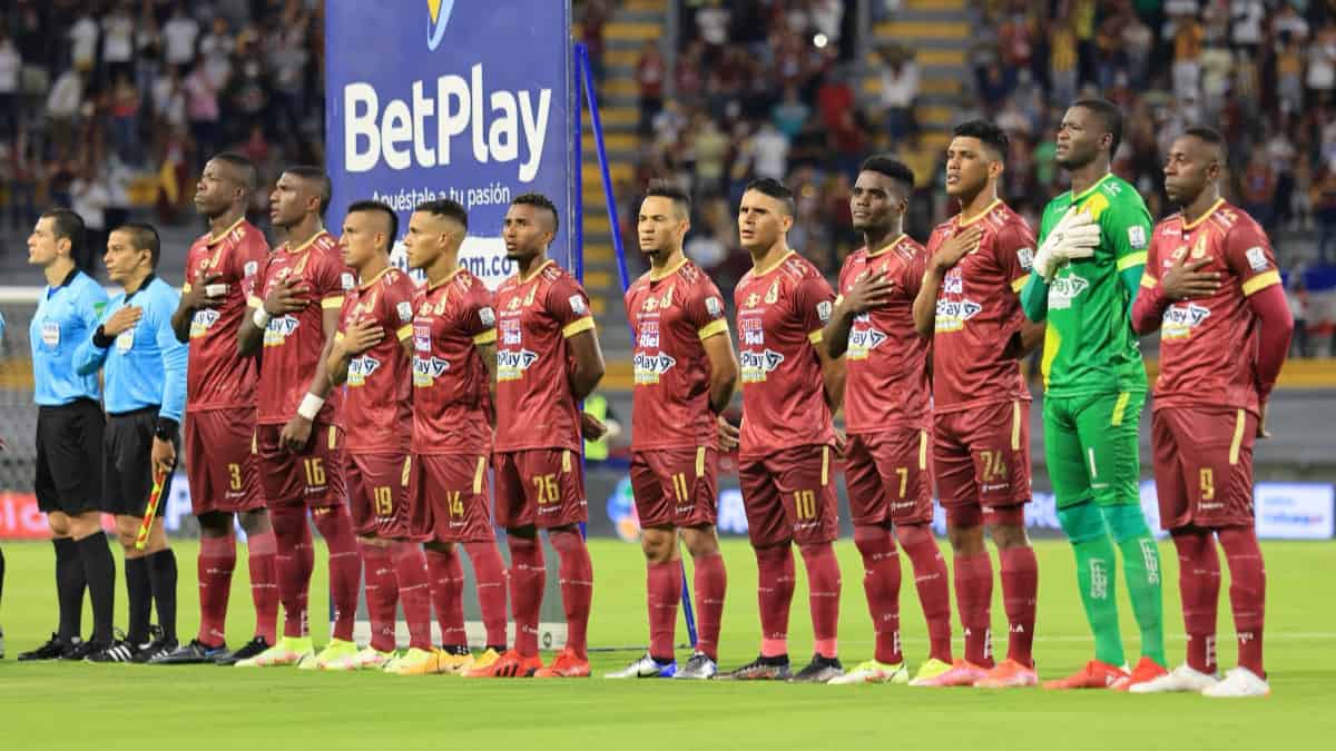 América se quedó con 10 y Tolima ya se fue en ventaja