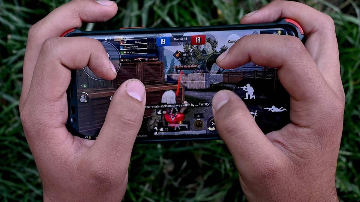 Talibanes prohíben TikTok y PUBG en Afganistán