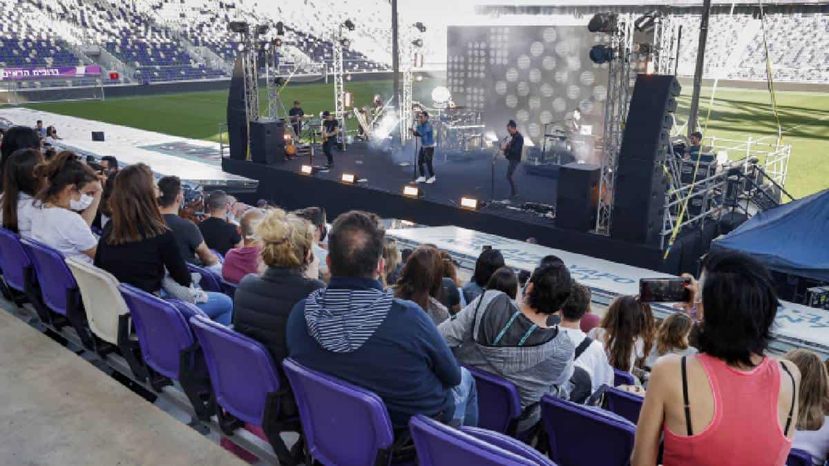 Primer concierto al aire libre en Tel Aviv para espectadores vacunados