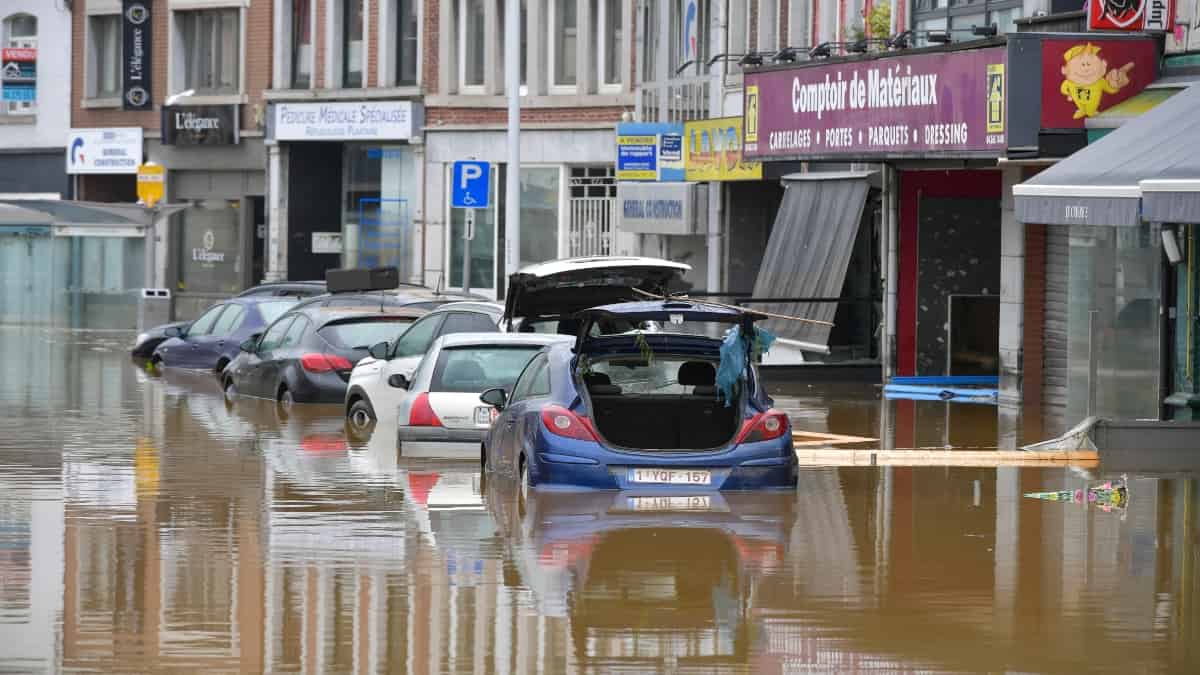 Temporal en Europa deja 120 muertos y decenas de desaparecidos.