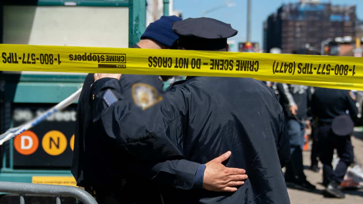 Tiroteo en centro comercial de EE. UU. deja 12 personas heridas
