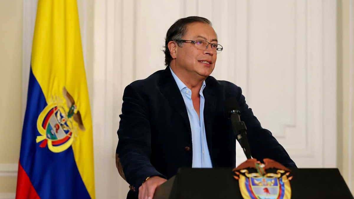 Un mes de Gobierno: estos son los 'tropiezos' con los que se ha encontrado el ejecutivo