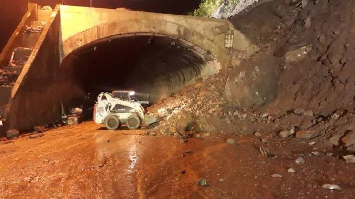 Así amaneció la entrada a uno de los túneles de la vía Bogotá Villavicencio