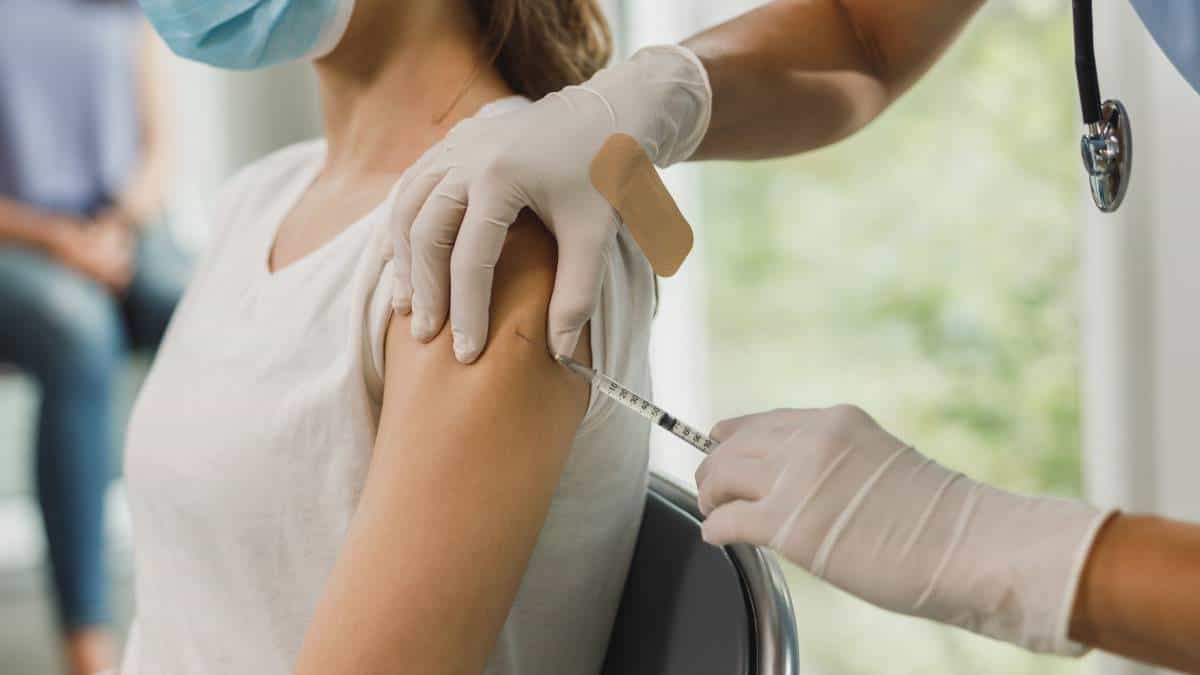 Costa Rica declaró obligatoria la vacuna anticovid