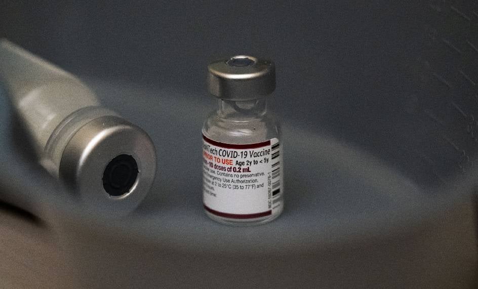 Nueva vacuna especializada para combatir la variante Ómicron