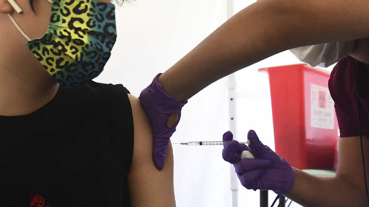 Secretaria de salud mexicana deberá vacunar a niños de 12 a 17 años contra covid-19