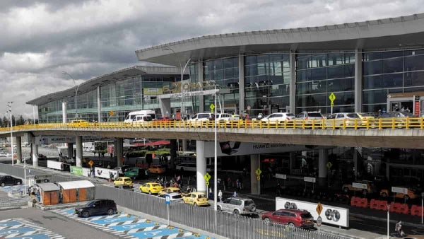 Así está el aeropuerto El Dorado por fallas en el servicio de Microsoft