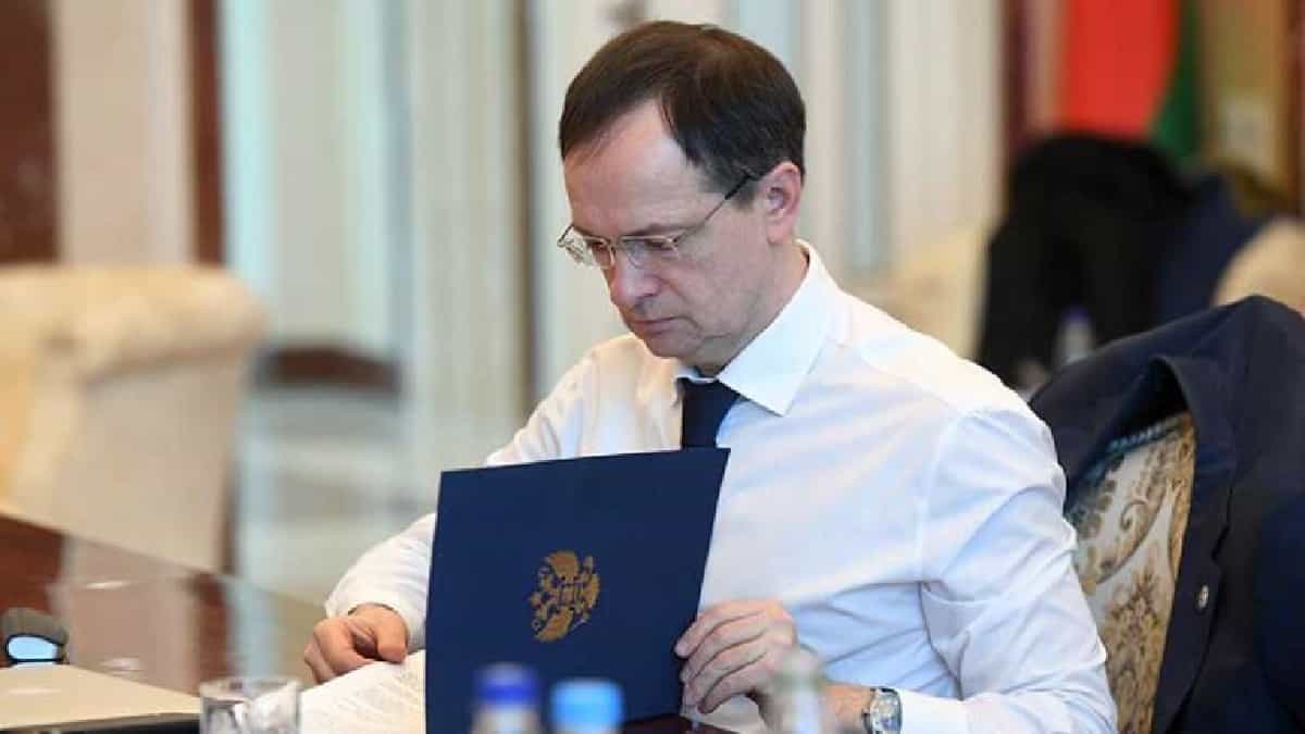 Negociador ruso acusa a Ucrania de bloquear corredores humanitarios