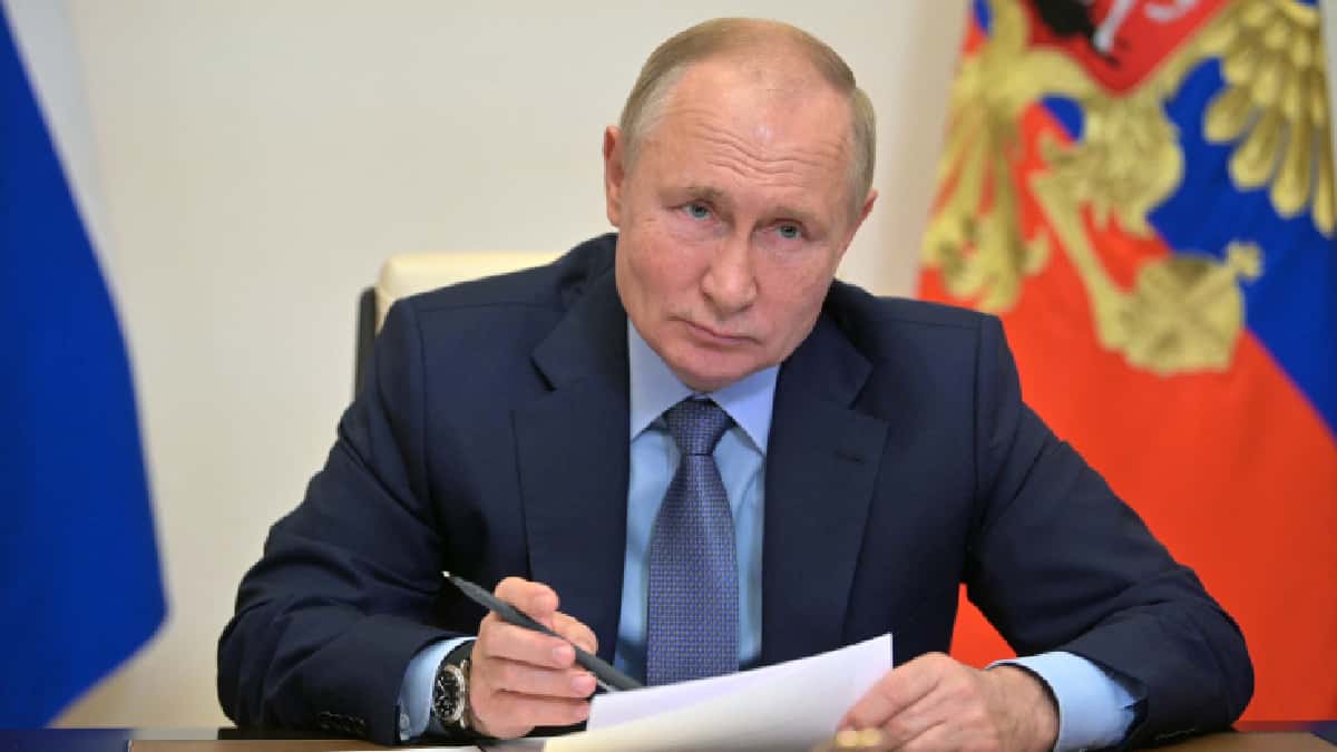 Putin estableció una semana 'no laborable' para intentar frenar los contagios por covid-19
