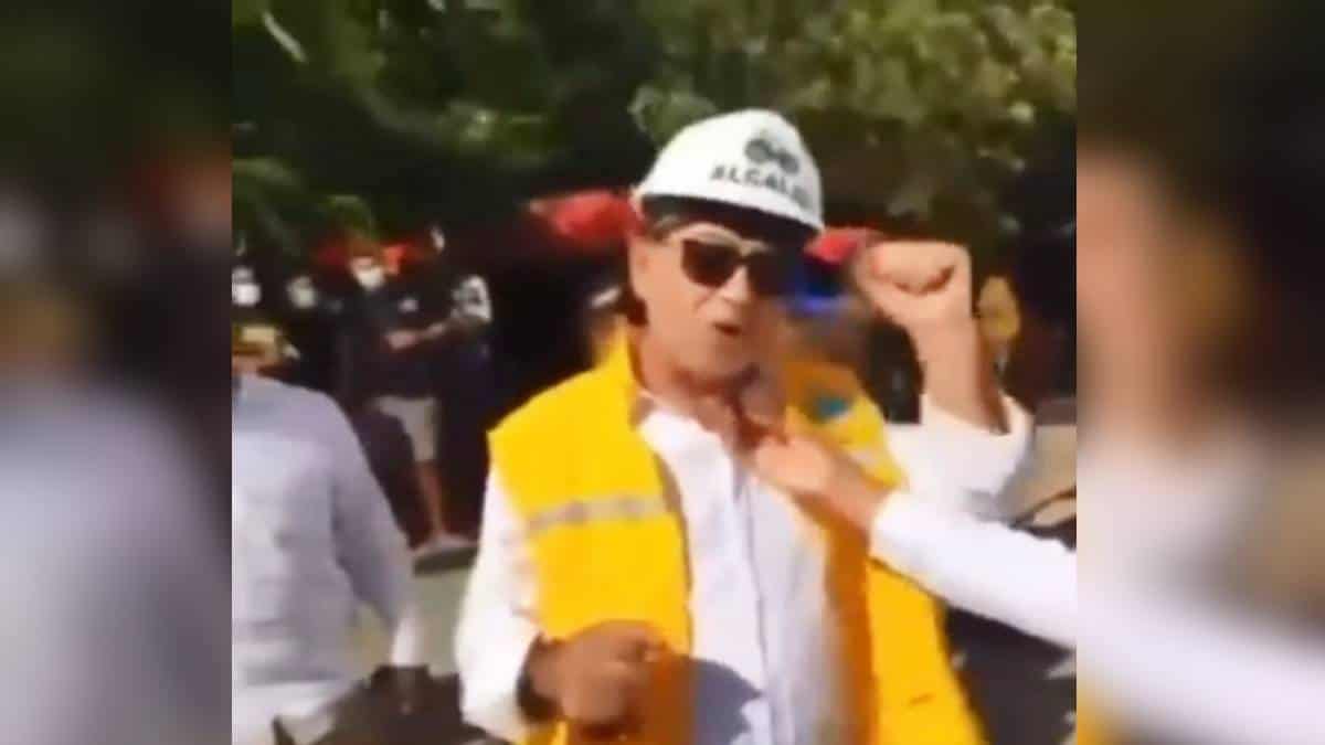 Las jocosas declaraciones de William Dau tras inaugurar obras de malla vial en Cartagena