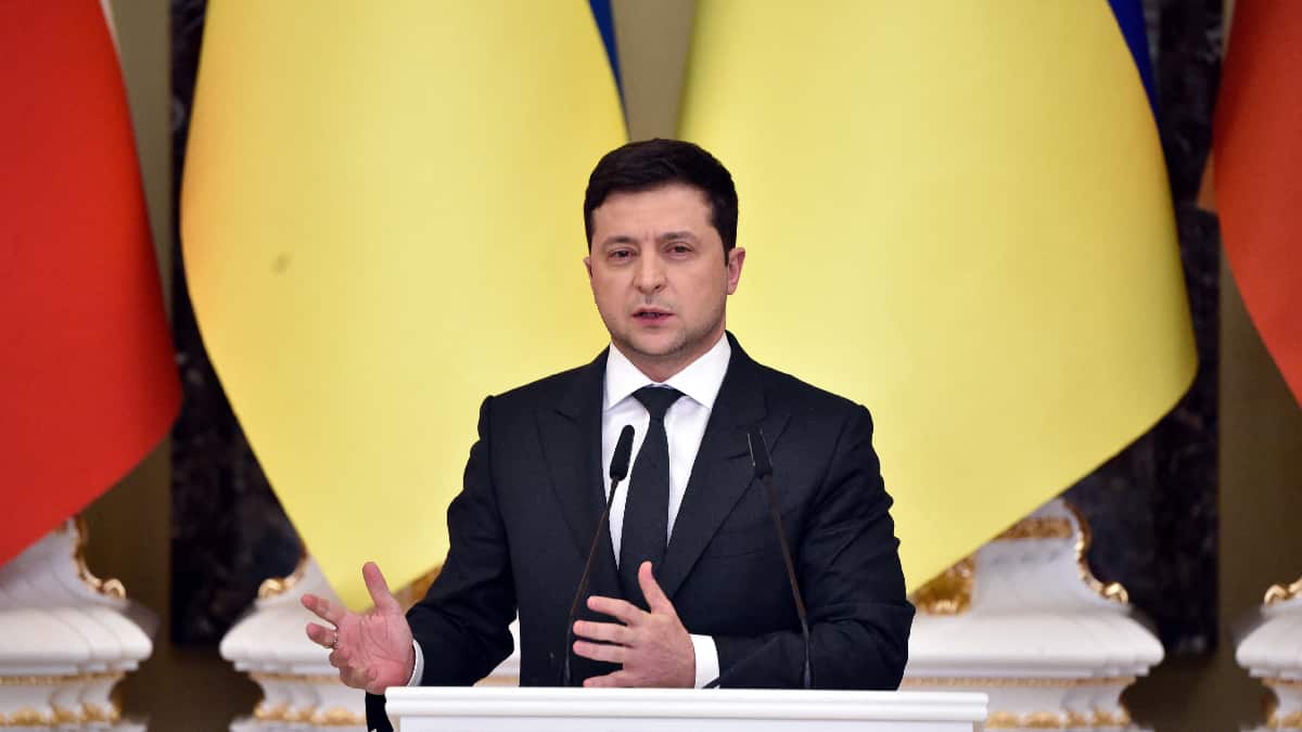 Zelenski pide a occidentales que decidan sobre aviones de combate