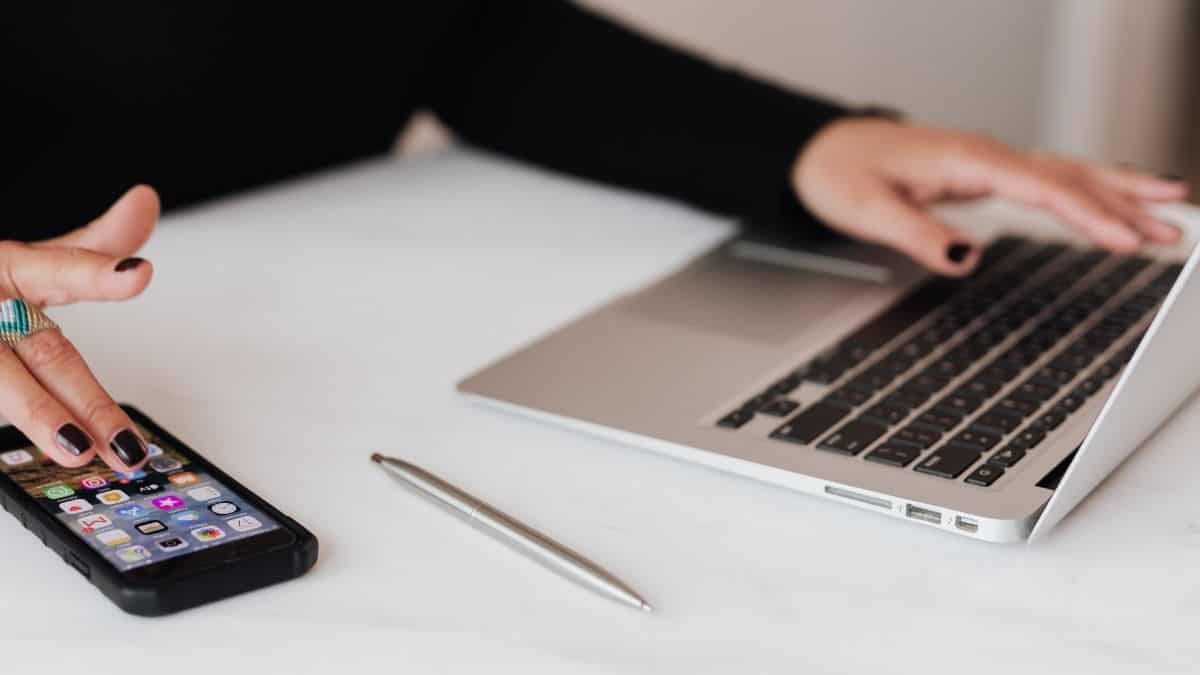 Según el DANE apenas el 56% de los hogares colombianos tiene Internet