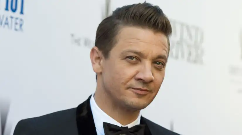 Jeremy Renner, actor de Los Vengadores - Foto: AFP "Más de 30 huesos rotos": imágenes de la recuperación de Jeremy Renner, actor de Los Vengadores