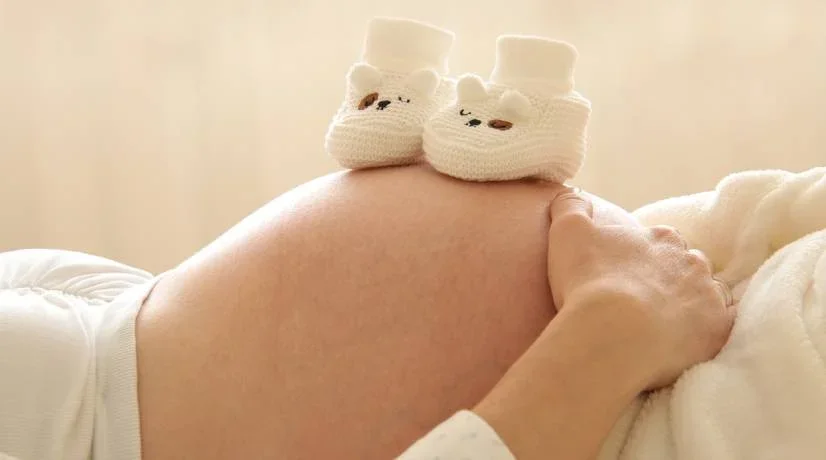 Actriz de 47 años anunció que volverá a ser mamá