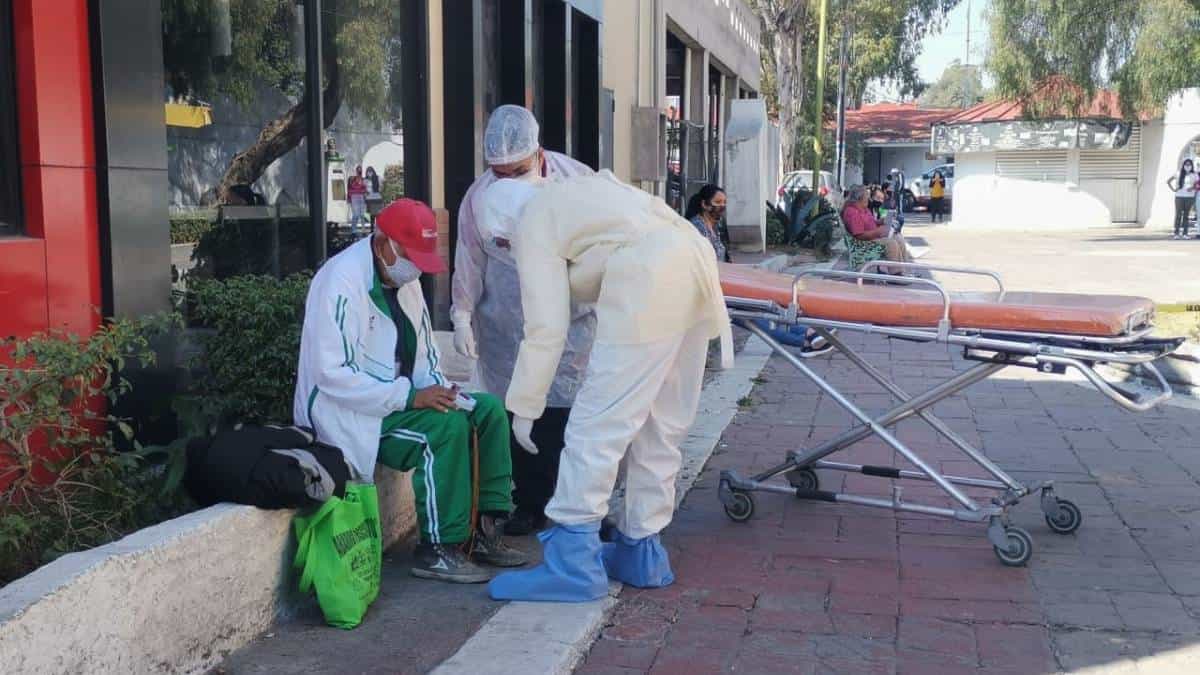 Adulto mayor habría sido abandonado por su familia después de contagiarse con covid