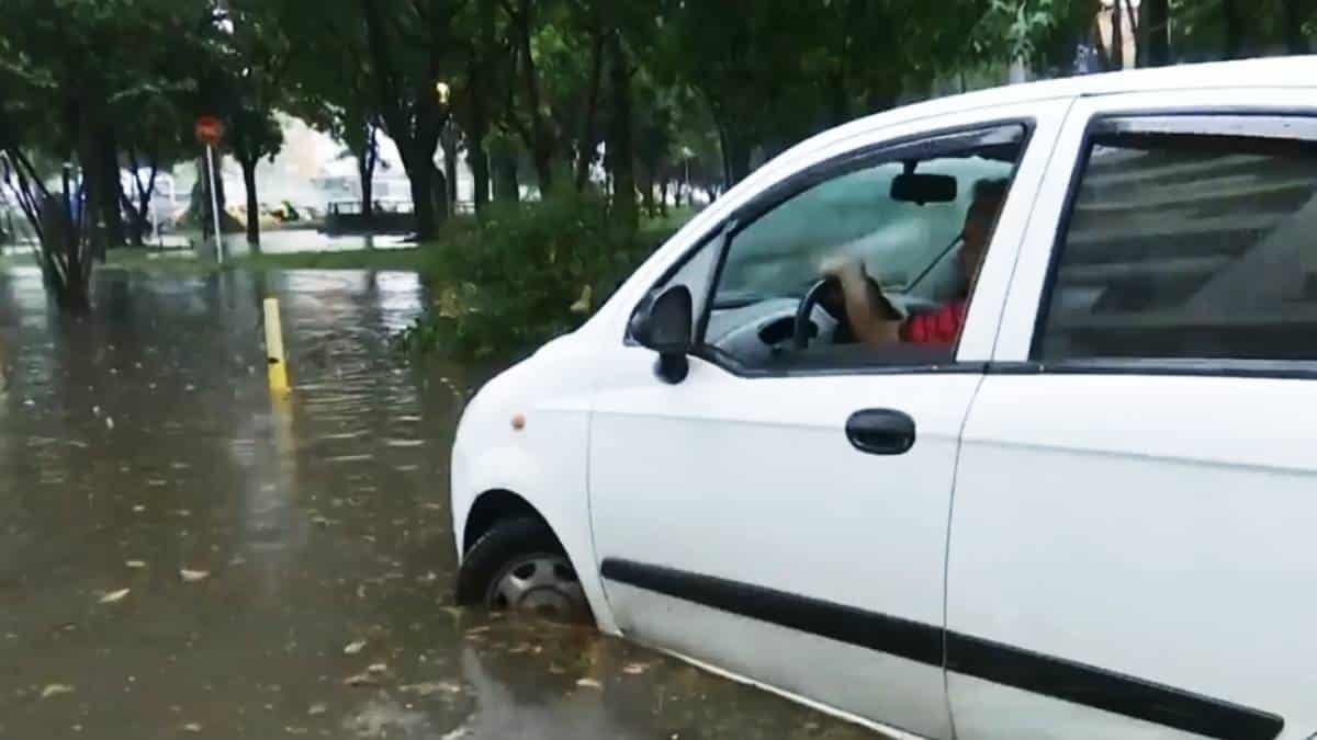 Fuerte aguacero en Bogotá ocasiona emergencias en varias zonas de la ciudad