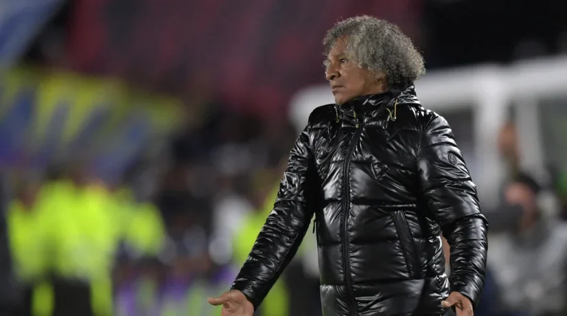 Alberto Gamero estalló en furia tras el gol de Nacional; ningún jugador se salvó