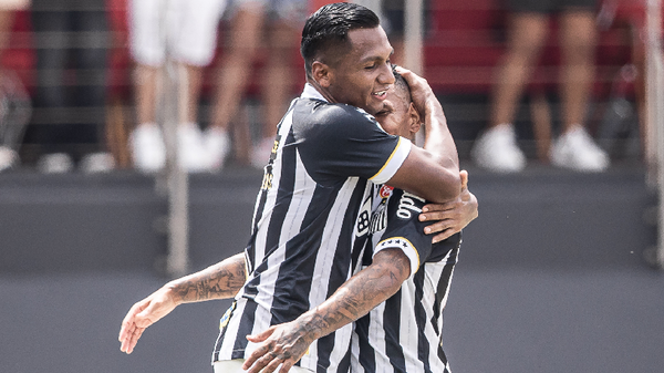 Alfredo Morelos volvió a anotar con Santos y se reveló cuánto cobra por gol: video