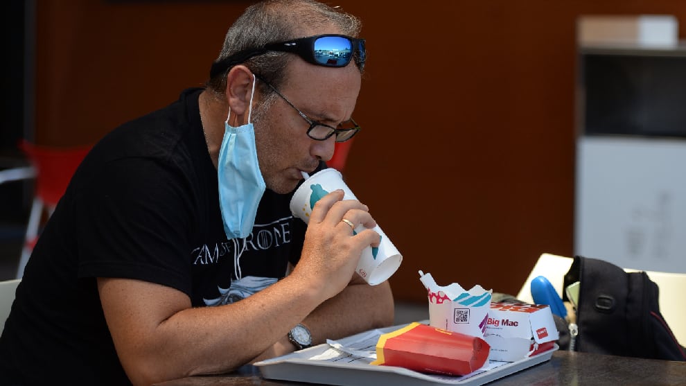 OMS niega que coronavirus pueda ser transmisible por ingesta de comida