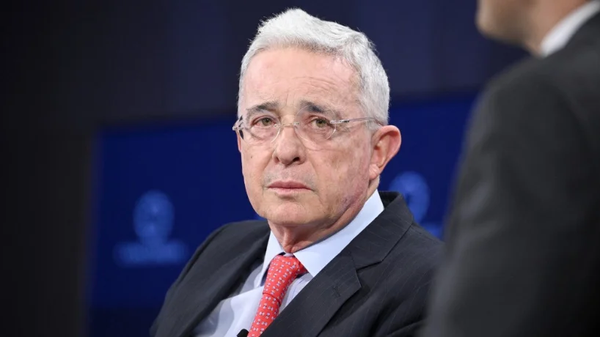 Semana decisiva para Álvaro Uribe: ¿Qué puede pasar en su caso por fraude procesal y soborno a testigos? Semana decisiva para Álvaro Uribe: ¿Qué puede pasar en su caso por fraude procesal y soborno a testigos?