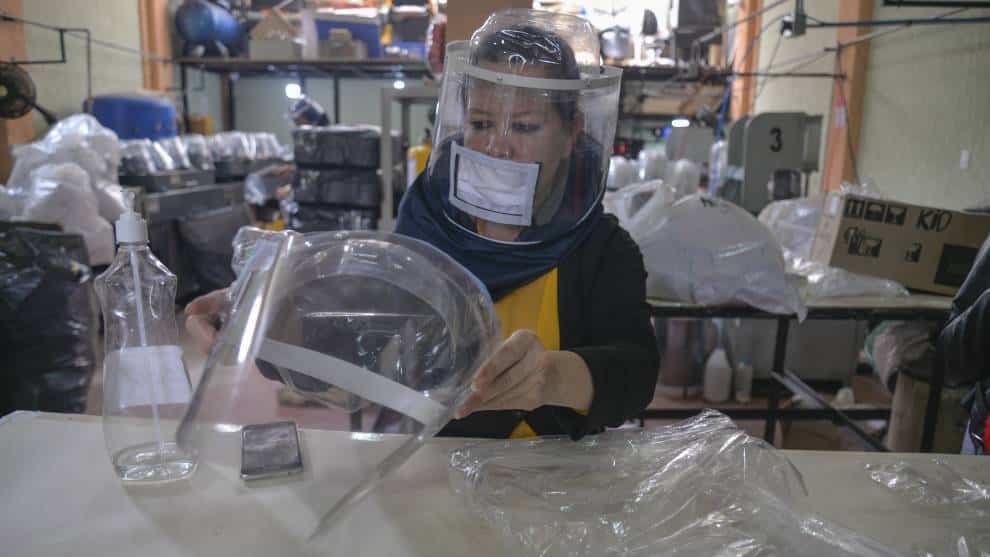 Aumentan al 50% el subsidio de nómina a las trabajadoras del país