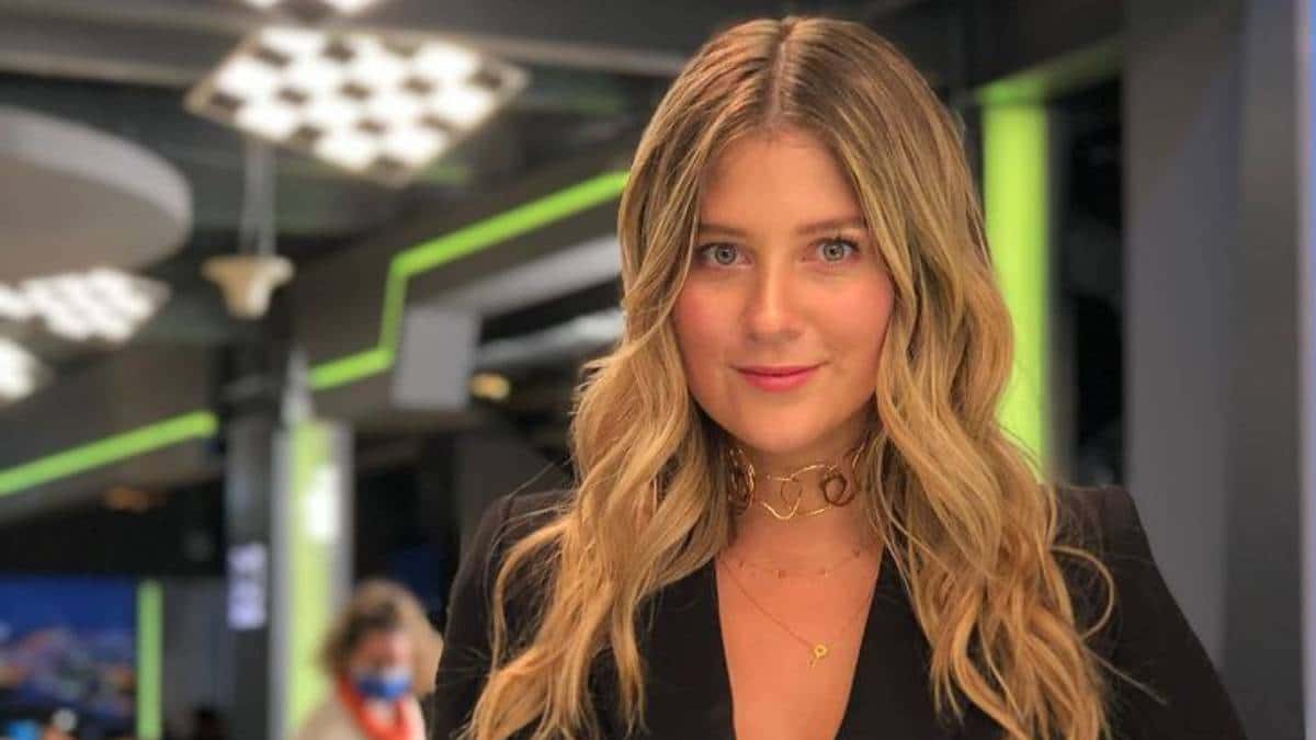 El reconocimiento que le hicieron a Andrea Guerrero por su trayectoria en el periodismo deportivo