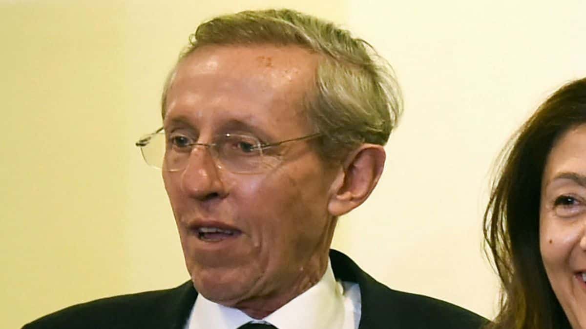 Antonio Navarro abandonó el comité de empalme