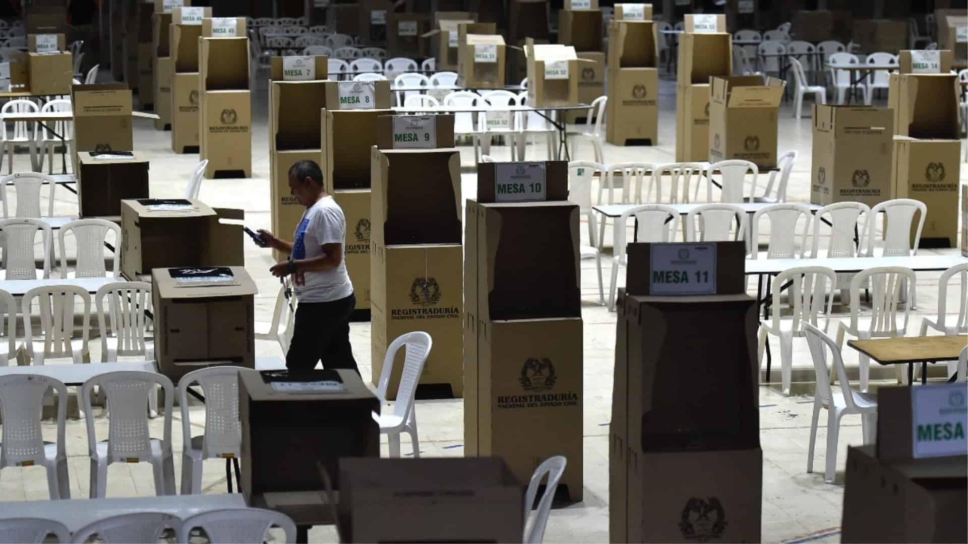 Elecciones: puestos de votación abren en todo el país
