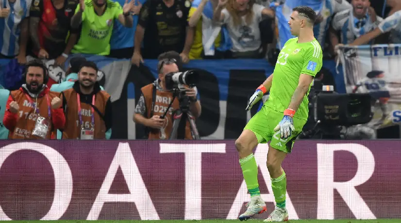 Foto: AFP Dibu Martínez y sus "artimañas" en el Mundial