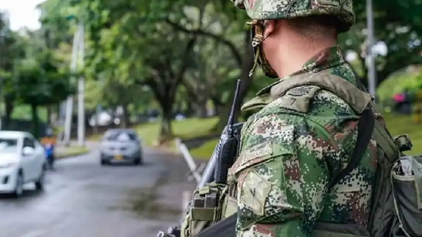 Varios uniformados heridos en Caloto, Cauca, tras asonada contra el Ejército en esa zona