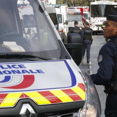 Dos personas heridas deja ataque con arma blanca en París, Francia ...
