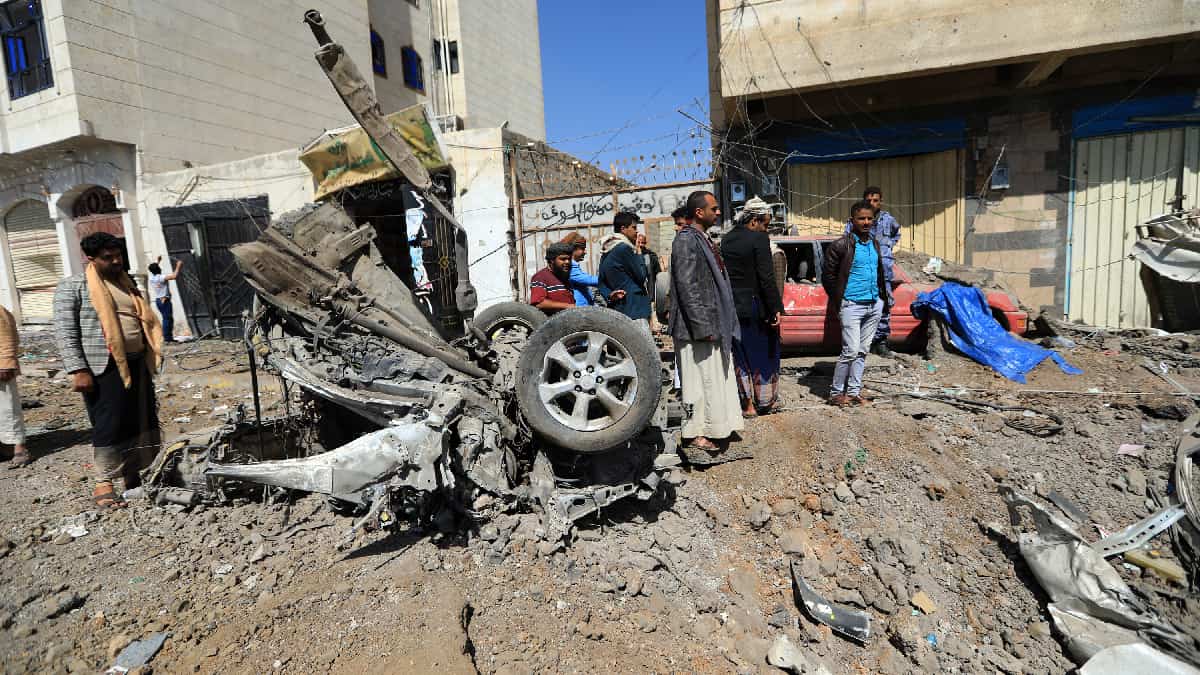 Coalición liderada por sauditas en Yemen afirma haber abatido a 130 hutíes