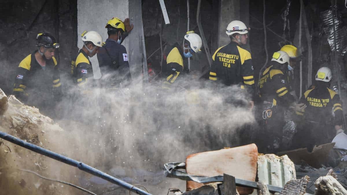 Aumentan a 30 los muertos por explosión en hotel de La Habana