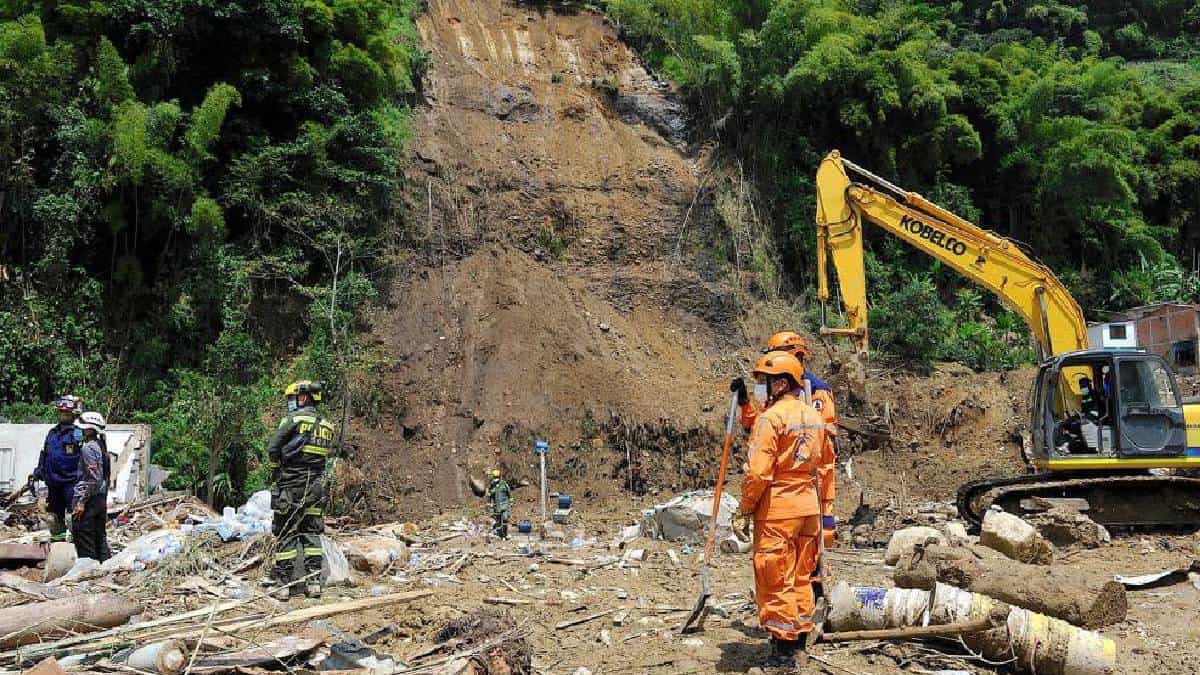 Gobierno destinará recursos para reubicar a damnificados en Risaralda