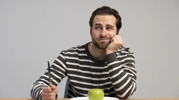 ¿Qué impacto tiene el ayuno seco en la salud? Estos son los mitos y riesgos ¿Qué impacto tiene el ayuno seco en la salud? Estos son los mitos y riesgos