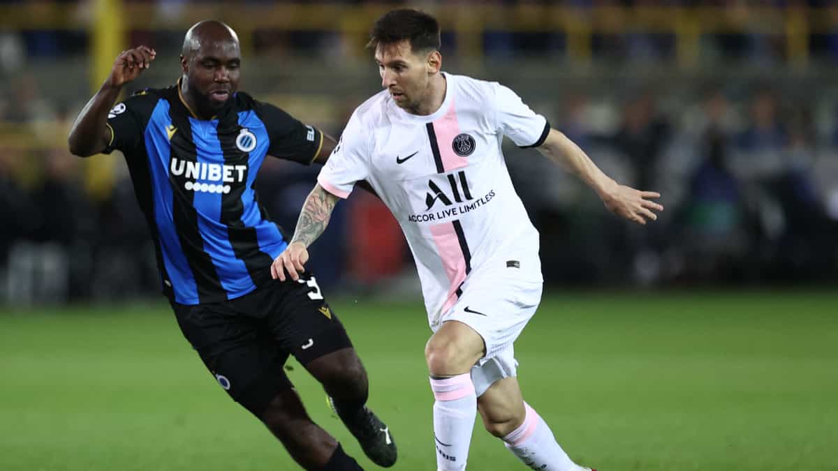 elogios de la prensa francesa a Éder Álvarez Balanta en Brujas-PSG