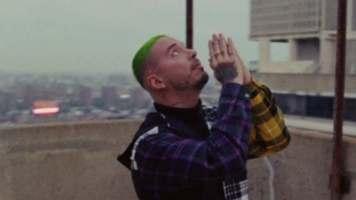 J Balvin se disculpó públicamente por el video de su canción ‘Perra’