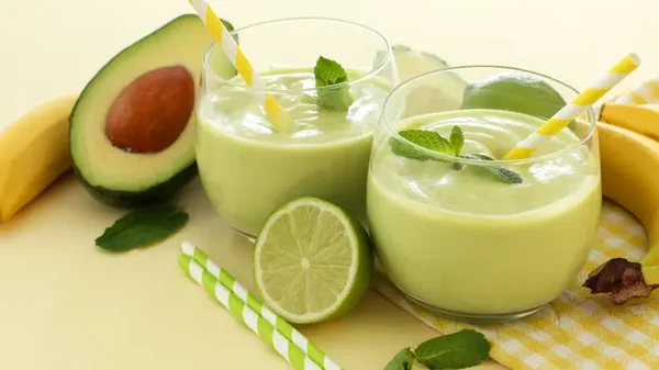 ¿Por qué es importante tomar batido de aguacate en ayunas? Estos son sus beneficios